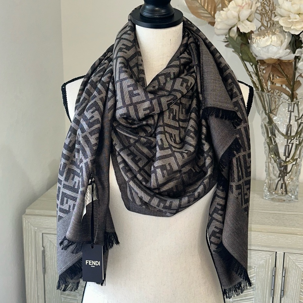 New! FENDI FF Motif Fringe Scarf - Brownish gray